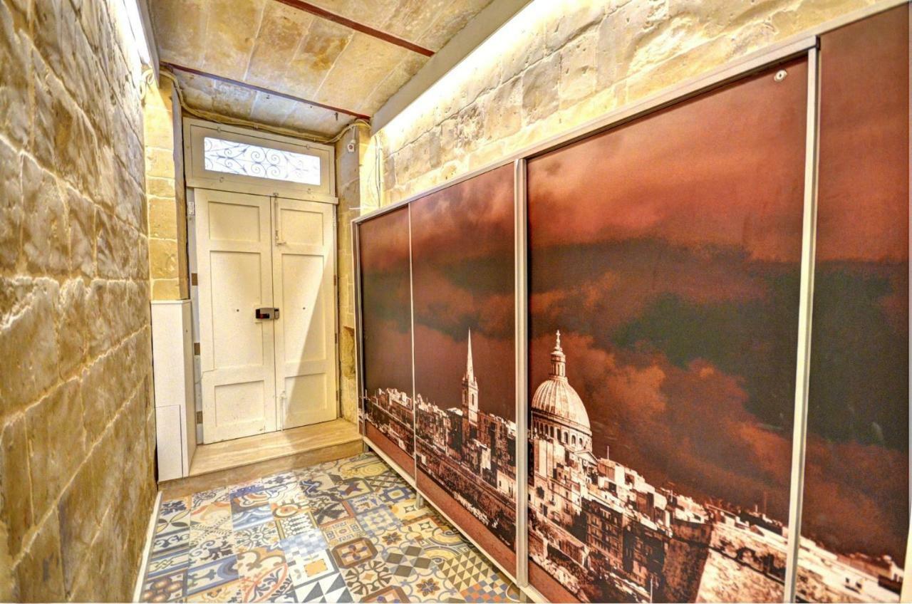 Moon Stone Apartment วัลเลตตา ภายนอก รูปภาพ